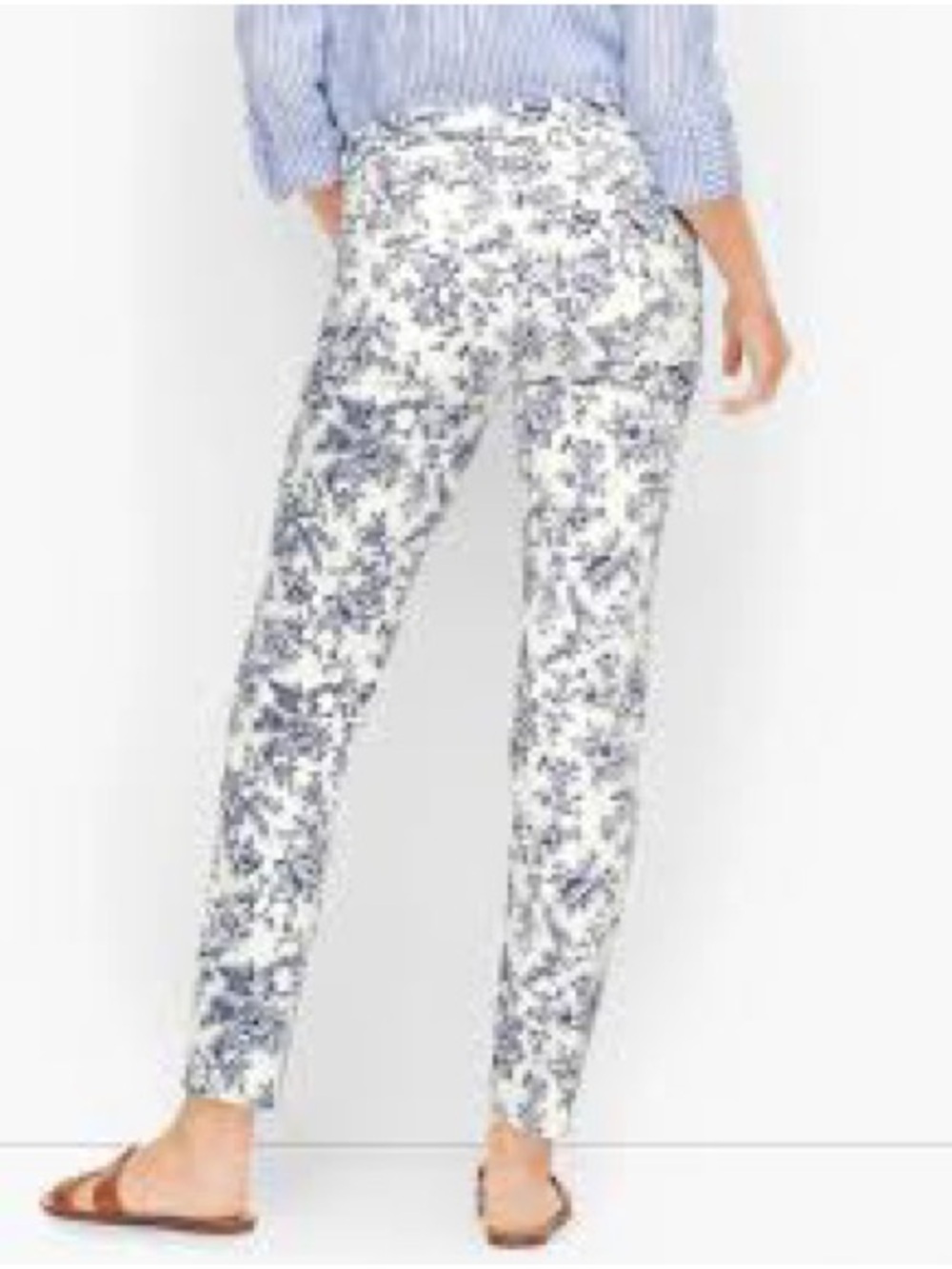 Talbots Slim Ankle Jeans in a bird toile floral print. 4P